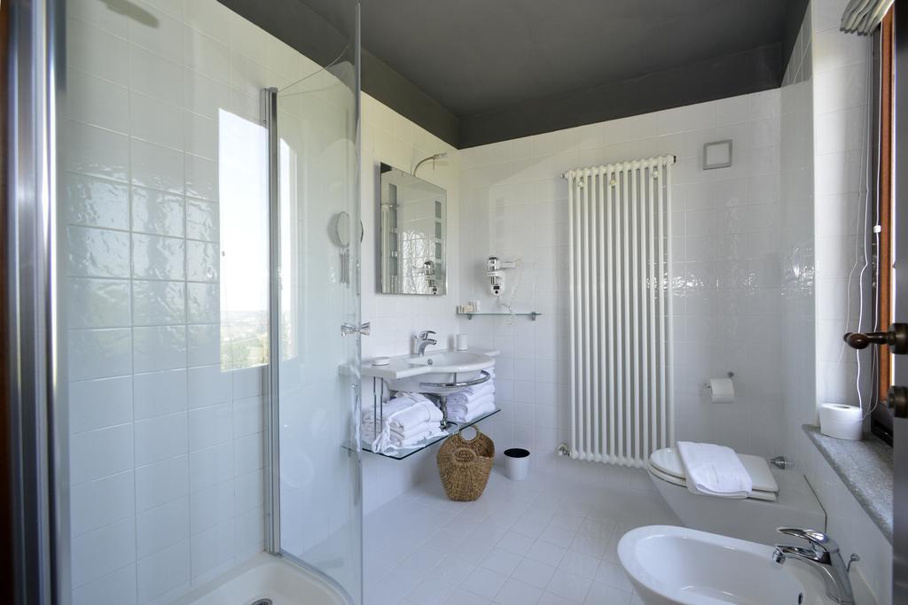 Bed and Breakfast Cascina San Michele Costigliole d'Asti Zimmer foto