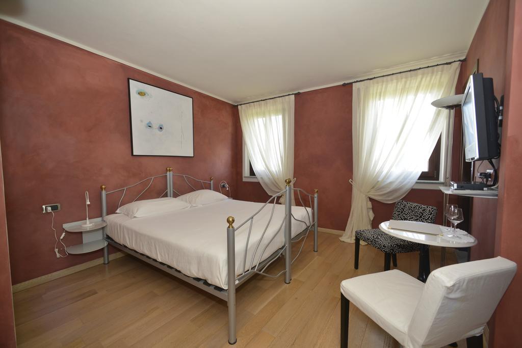 Bed and Breakfast Cascina San Michele Costigliole d'Asti Zimmer foto